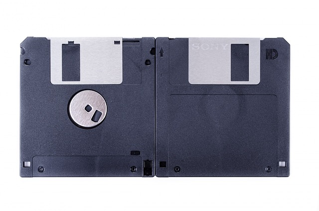 Dve diskety, retro.jpg
